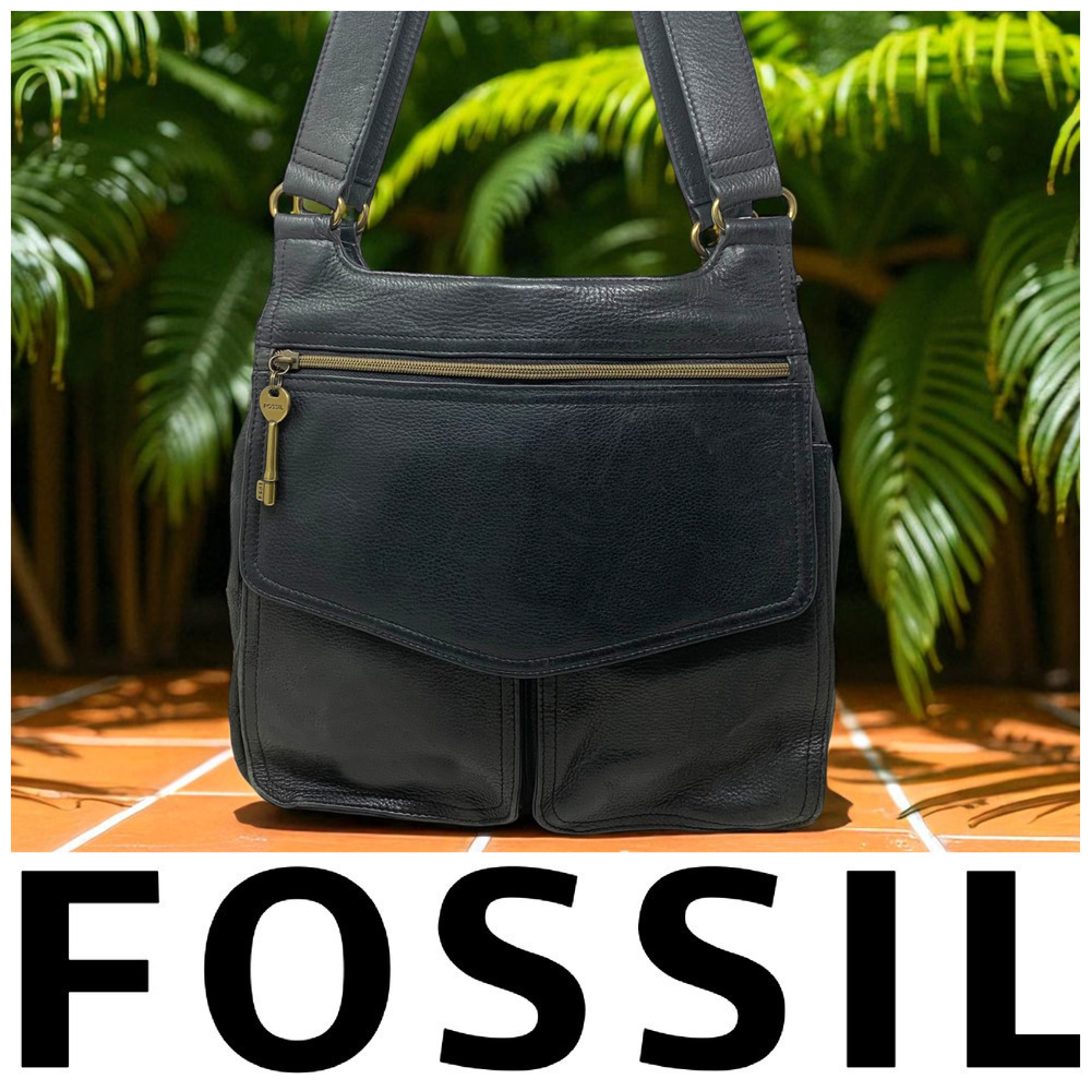 Vintage 1990's Fossil Black Pebbled Leather Large Messenger Bag Purse Crossbody